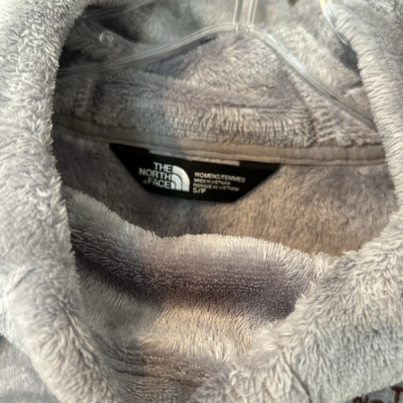 The North Face Pullover Hoodie - Picture 3 of 7